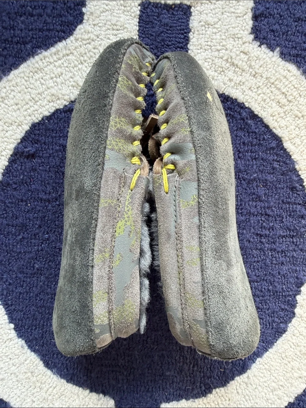 L.L. Bean Kids Camo Moccasin Slippers shearling and suede size 11